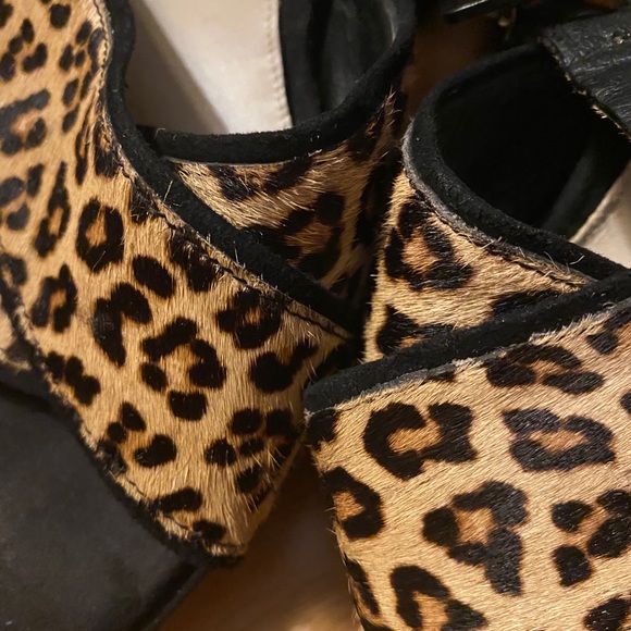 zara leopard slides